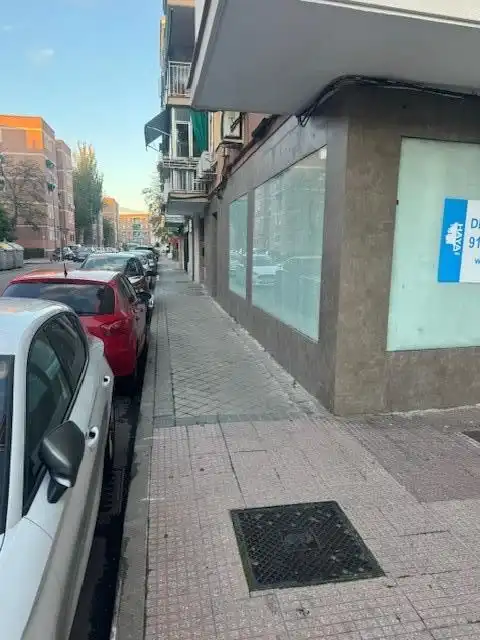 Commercial properties for rent in Calle Nuestra Señora de la Almudena, Vírgenes