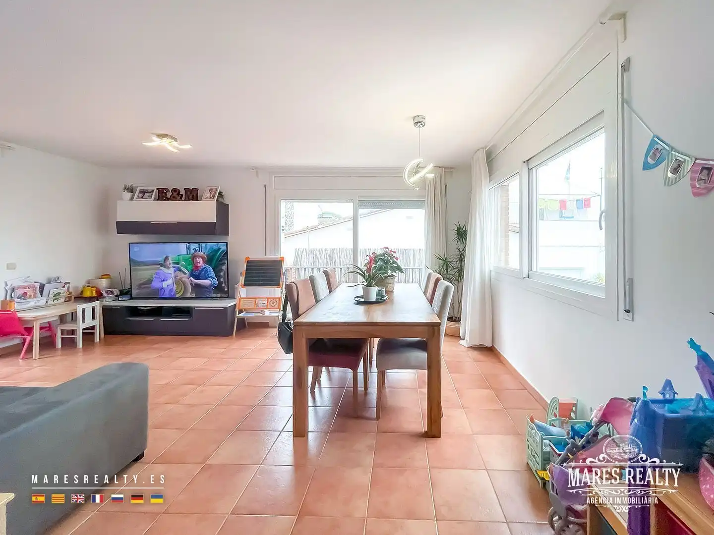 Comedor de Casa adosada en venta en Canet de Mar con Aire acondicionado, Calefacción y Jardín privado