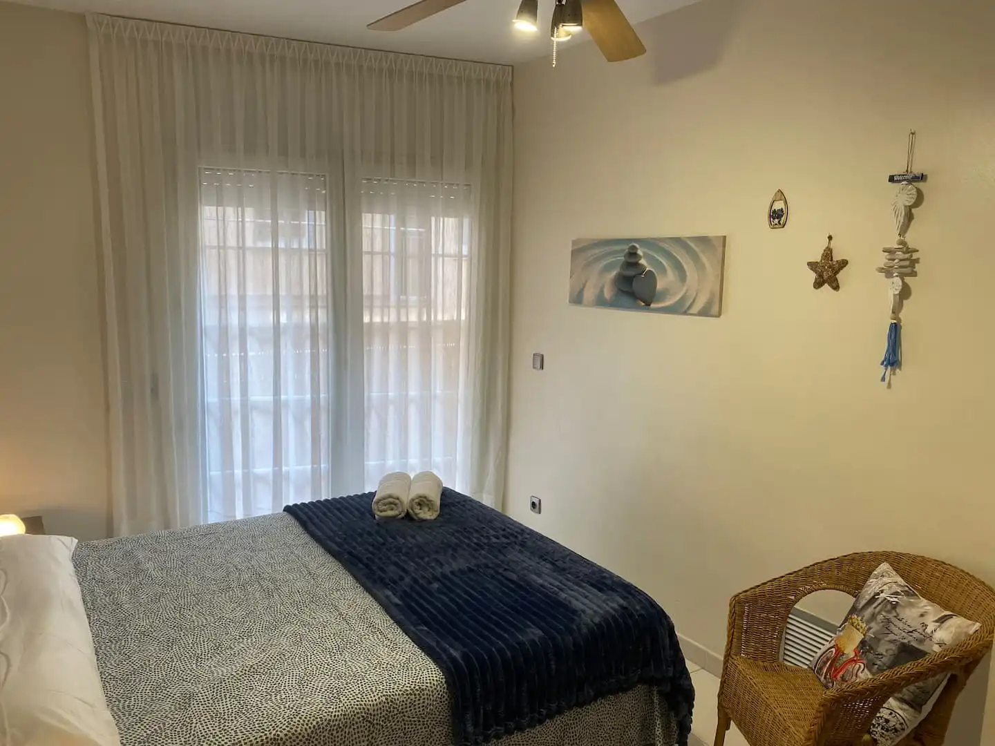 Dormitori de Casa adosada en venda en Calella amb Aire condicionat, Calefacció i Jardí privat