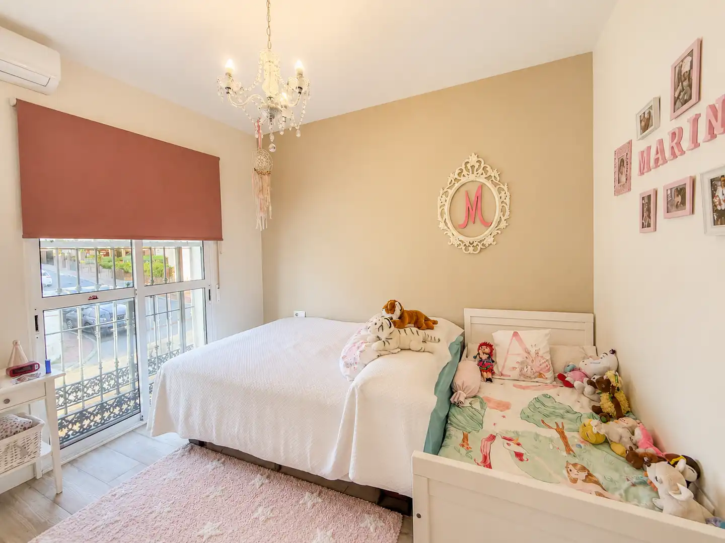 Habitación de Casa o chalet en venta en Alhaurín de la Torre con Aire acondicionado, Calefacción y Jardín privado