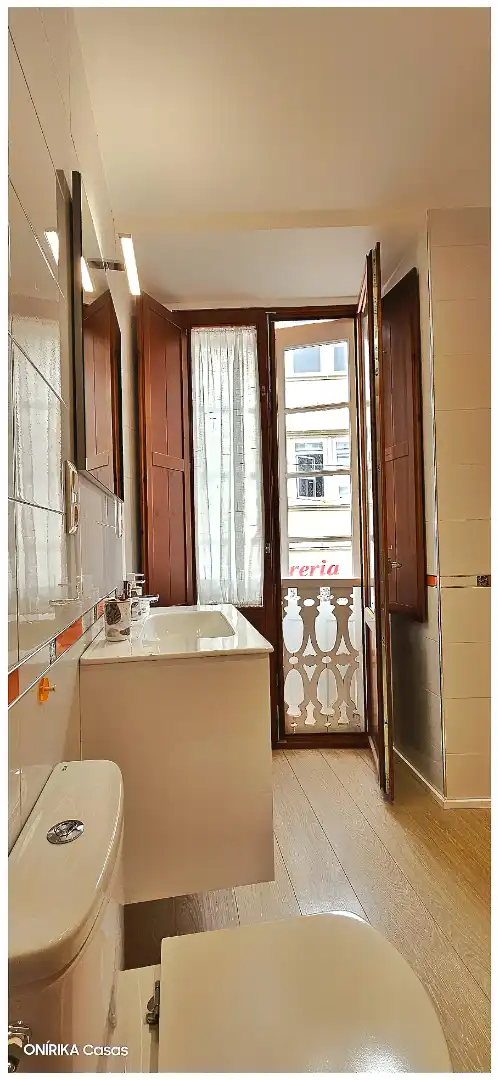 Baño de Casa o chalet en venta en Monforte de Lemos con Aire acondicionado, Calefacción y Jardín privado
