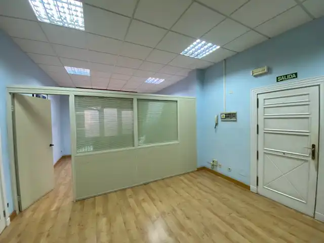 Office space with lift for sale in Calle del Doctor Verneau 3, imagen 10