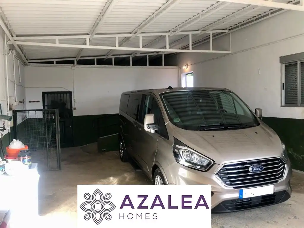Aparcament de Finca rústica en venda en Guadalcázar amb Aire condicionat, Calefacció i Traster