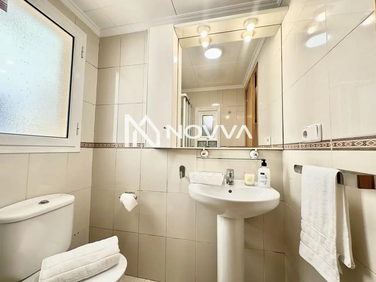 Appartamento con piscina in vendita a Poblenou, imagen 32