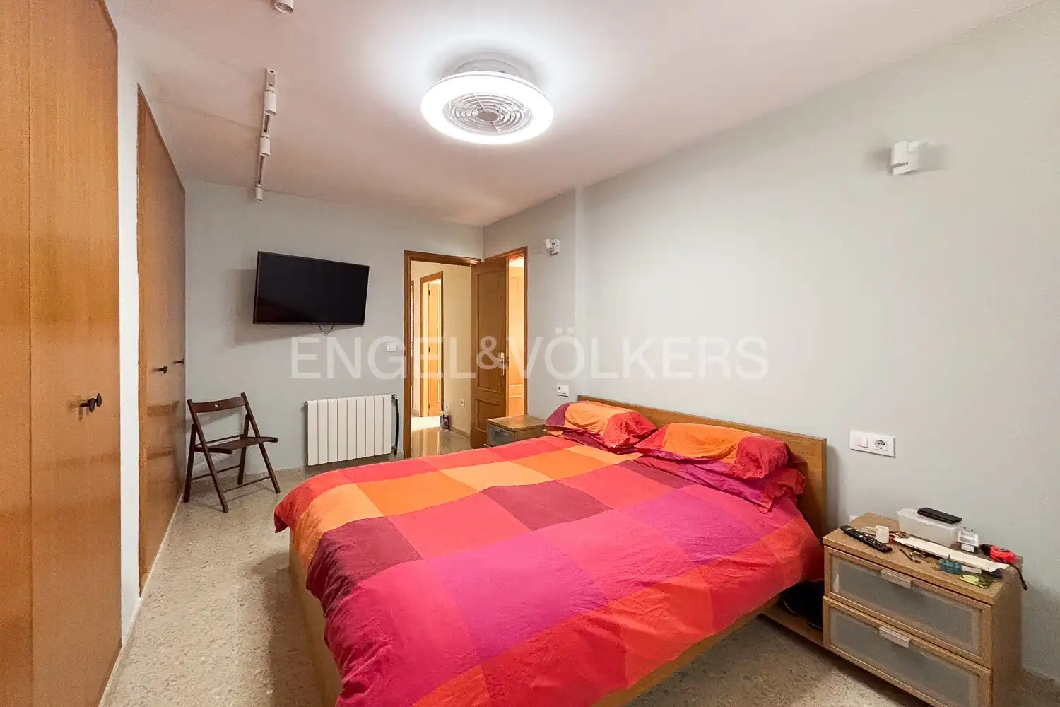 Bedroom of Detached homes for rent in La Pobla de Vallbona  with Air Conditioner, Heating and Private garden