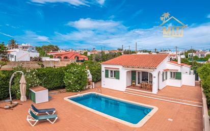 Vista exterior de Casa o xalet en venda en Alaior amb Aire condicionat, Terrassa i Piscina