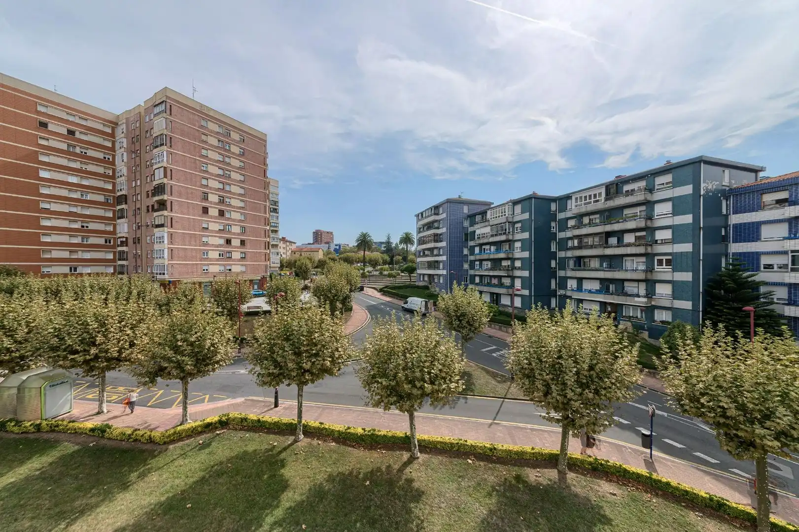 Vista exterior de Piso en venta en Barakaldo  con Calefacción, Jardín privado y Terraza