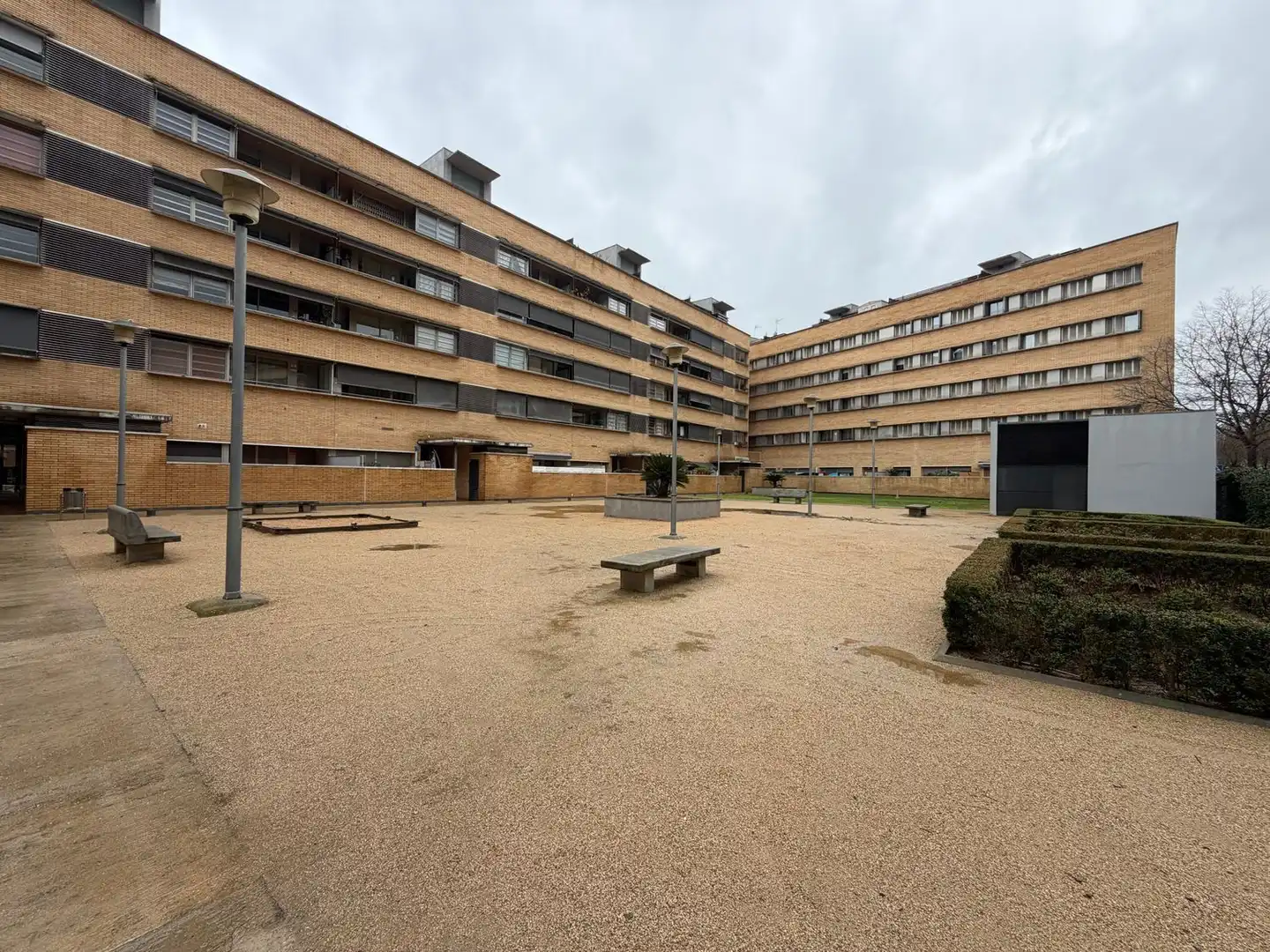 Vista exterior de Piso en venta en Girona con Aire acondicionado, Jardín privado y Terraza
