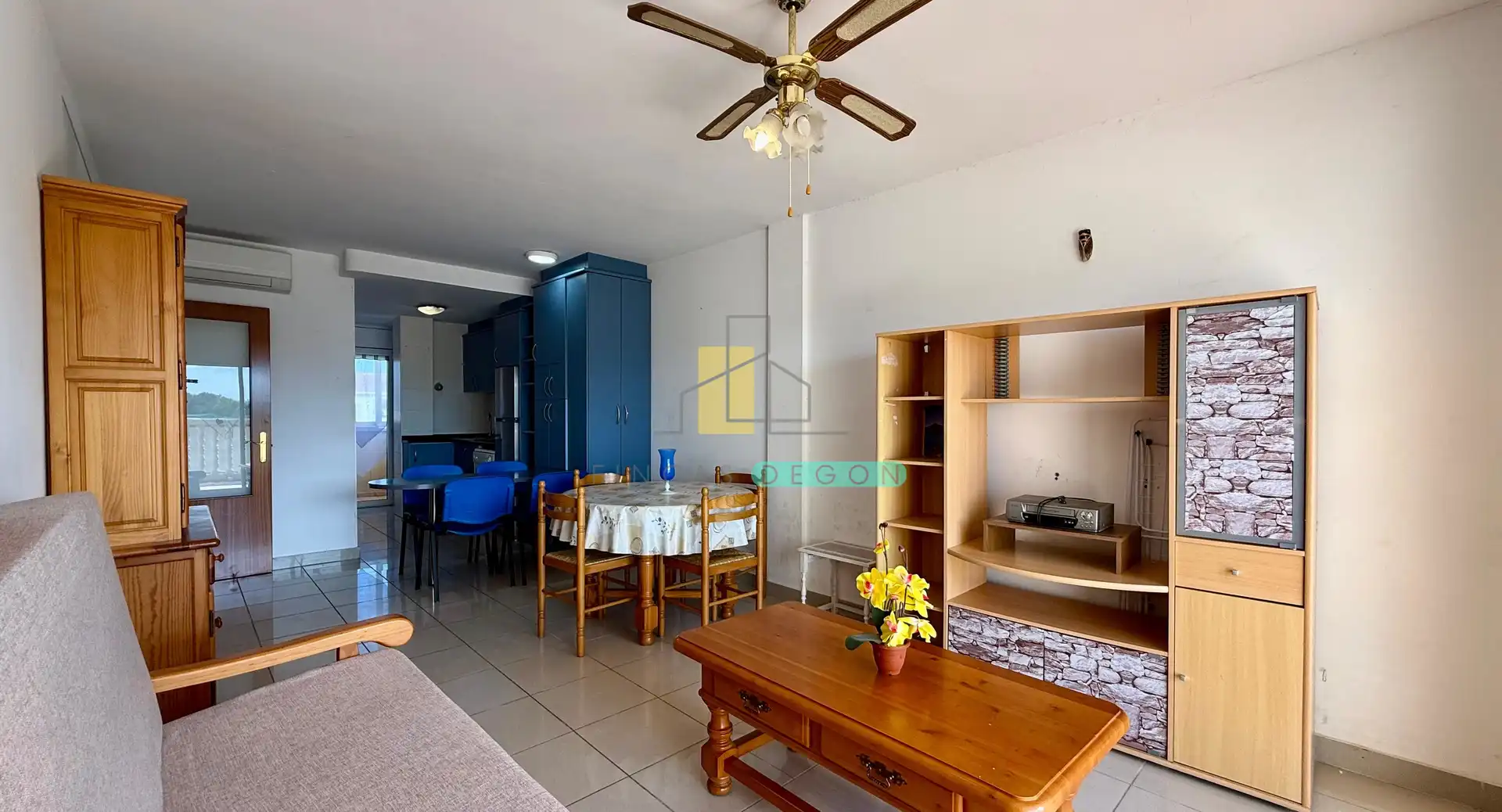 Sala de estar de Apartamento en venta en Empuriabrava con Calefacción, Terraza y Amueblado