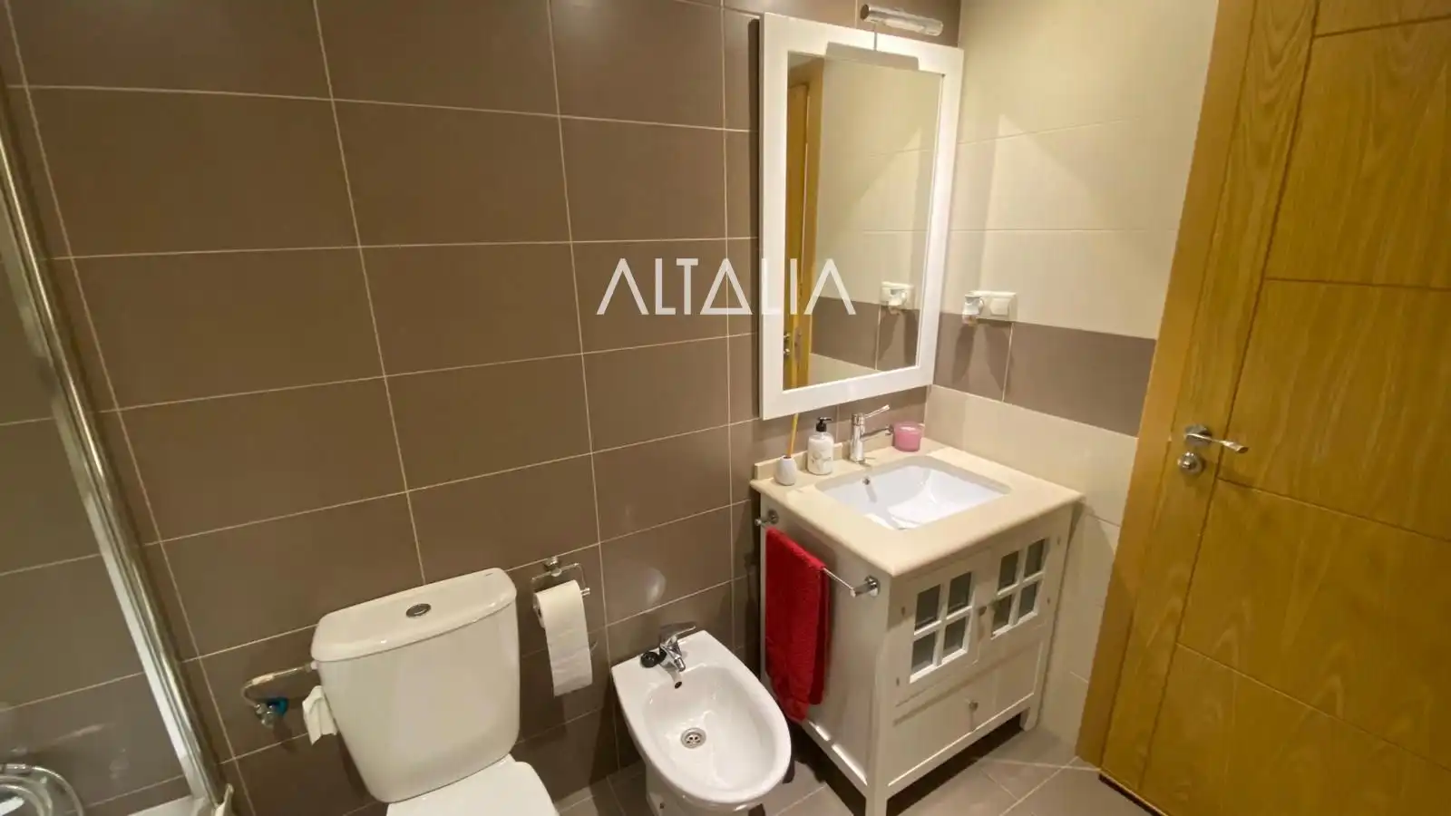 Baño de Piso en venta en Cuenca con Trastero y Amueblado