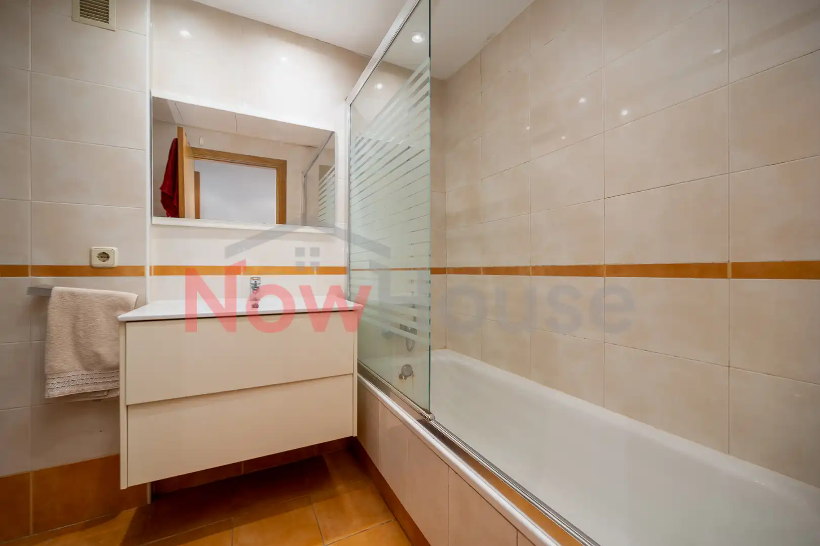 Baño de Piso en venta en  Palma de Mallorca con Aire acondicionado, Calefacción y Terraza