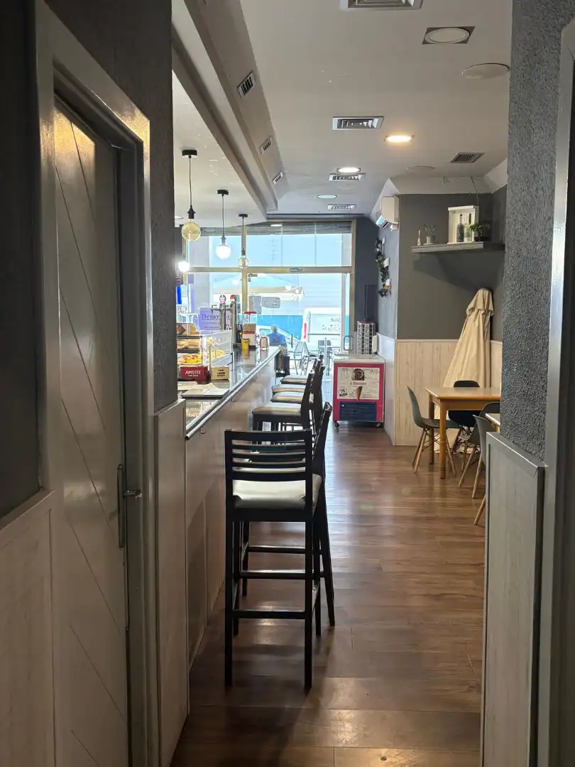 Commercial properties for sale in  Logroño  with Air Conditioner, Heating and Terrace