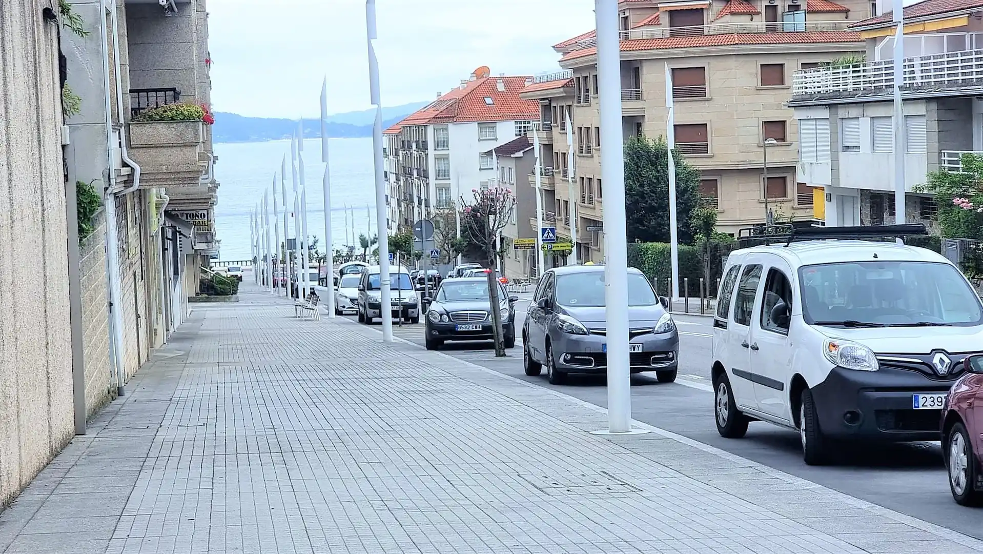 Vista exterior de Àtic de lloguer en Sanxenxo amb Jardí privat, Terrassa i Piscina