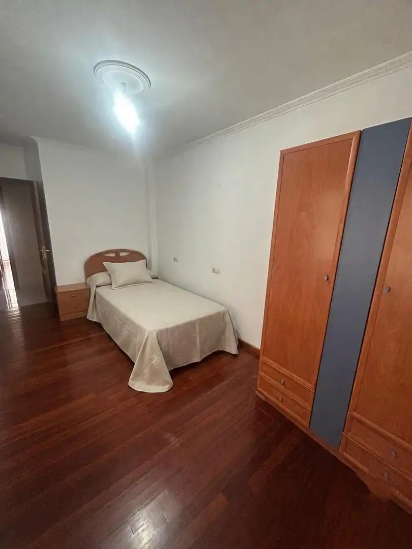 Bedroom of Flat for rent in A Pobra do Caramiñal  with Furnished