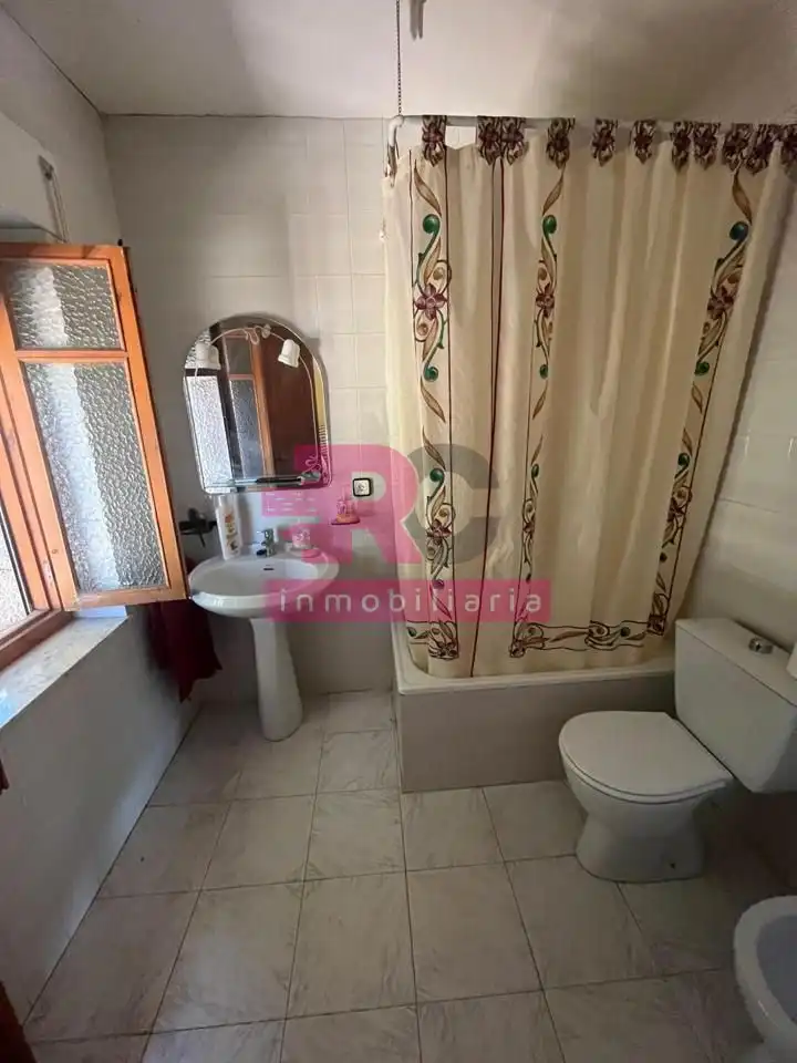 Bathroom of Country homes for sale in Parada de Arriba