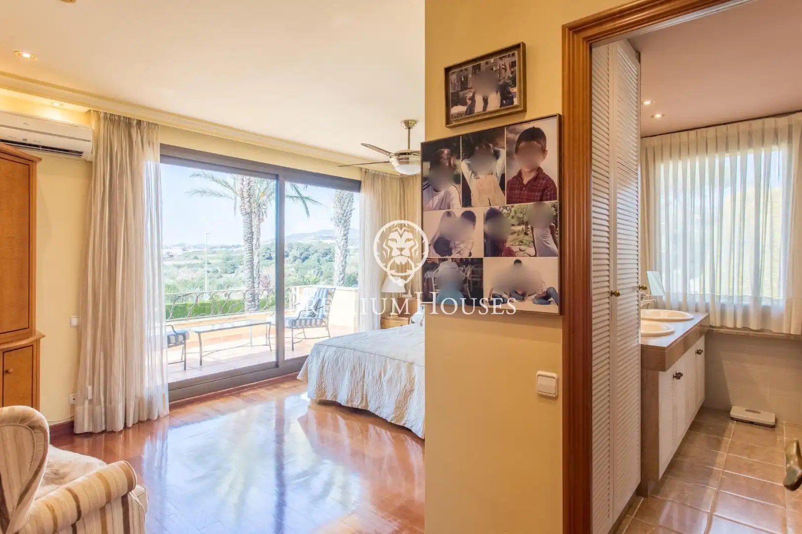 Dormitori de Casa o xalet en venda en Alella amb Aire condicionat, Calefacció i Jardí privat