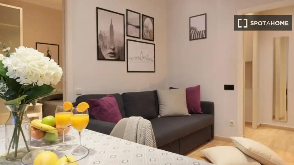 Living room of Flat for rent in Barcelona  with Air Conditioner, Heating and Furnished