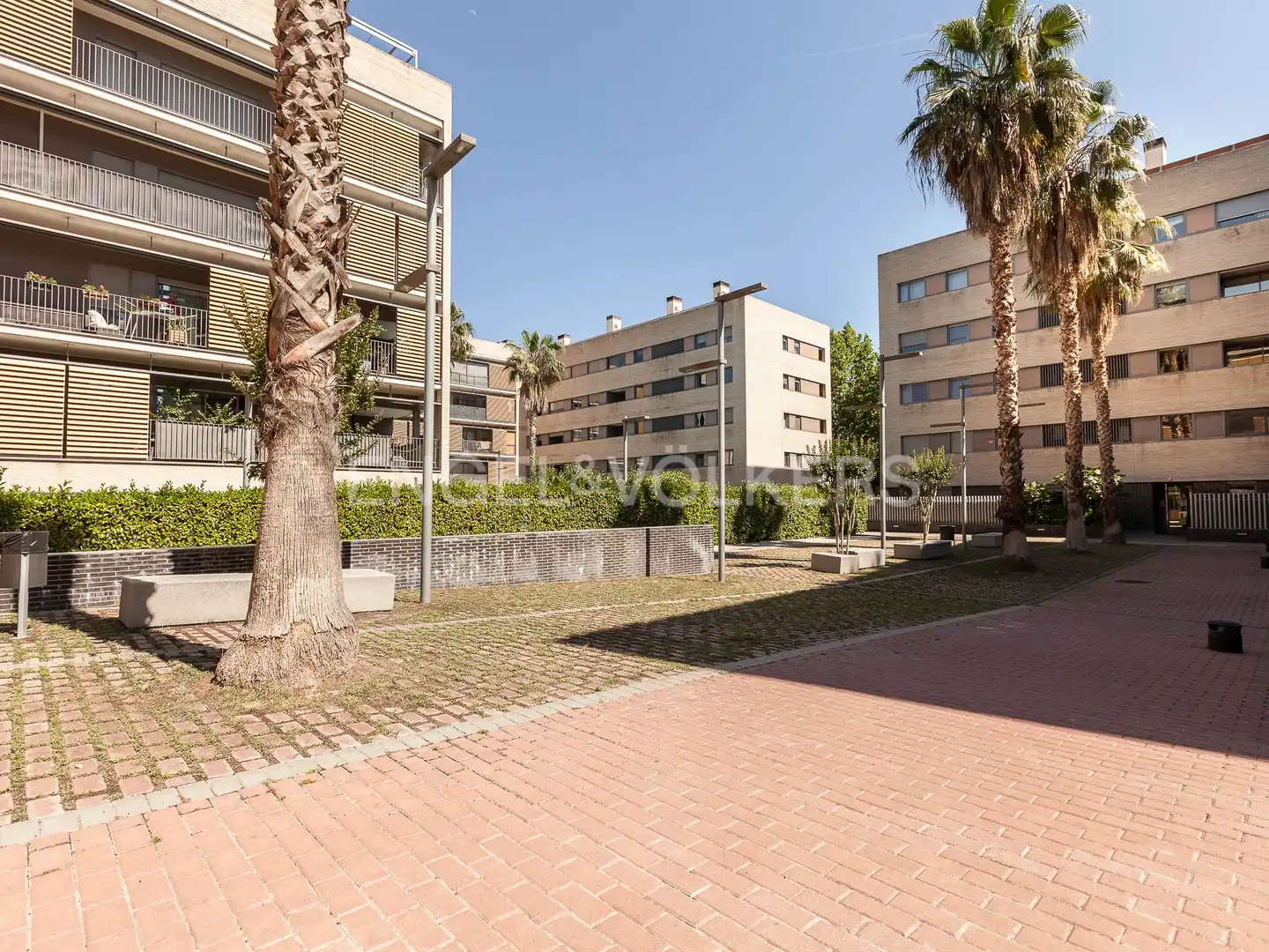Vista exterior de Piso de alquiler en Sant Cugat del Vallès con Calefacción, Jardín privado y Trastero