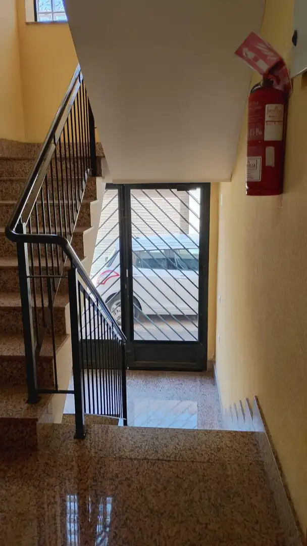 Planta baja en venta en La Unión con Aire acondicionado, Trastero y Amueblado