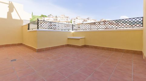 Foto 3 de Piso en venta en Calle Cerezo, 4, Cenes de la Vega, Granada