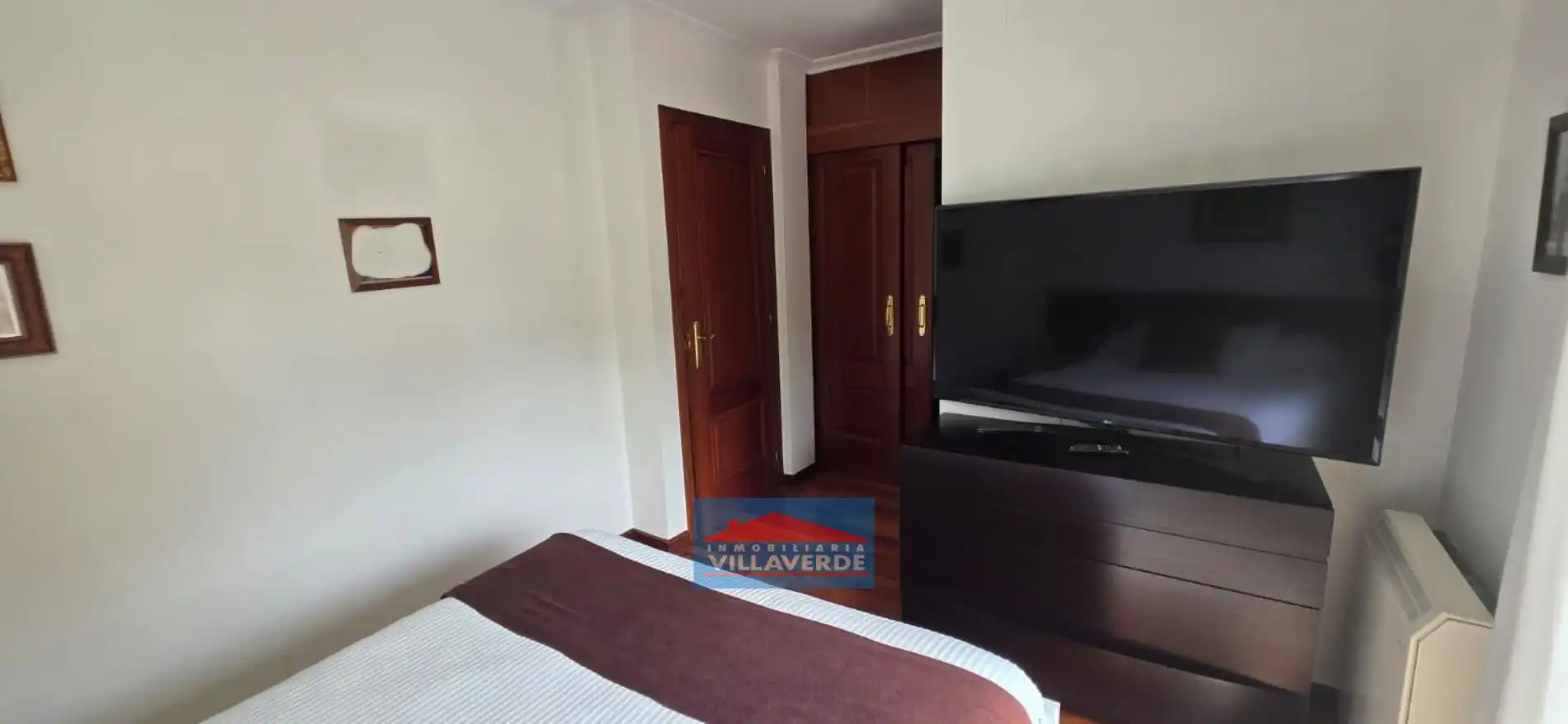 Habitación de Casa adosada en venta en Cangas  con Calefacción, Terraza y Trastero