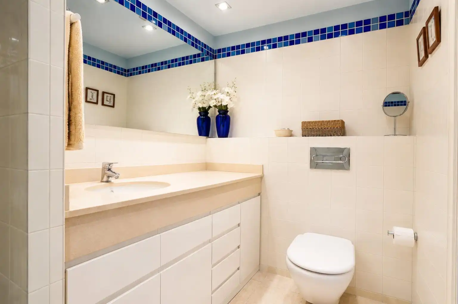 Bathroom of Flat for sale in Salou  with Air Conditioner, Terrace and Storage room