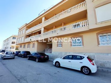Apartament amb piscina en venda a Dolores