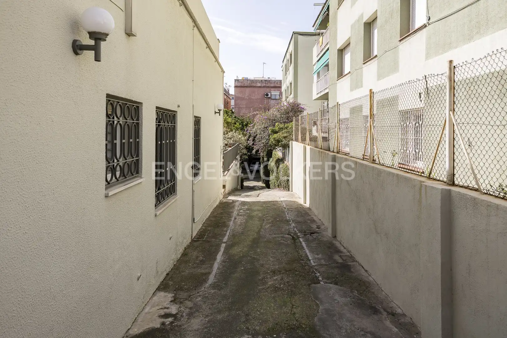 Vista exterior de Casa o chalet en venta en Barcelona con Calefacción, Jardín privado y Terraza