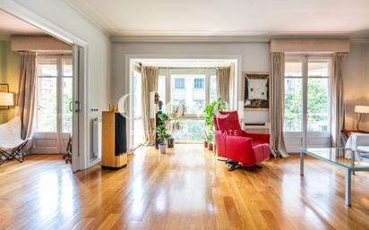 Living room of Flat for sale in  Barcelona Capital  with Air Conditioner and Terrace