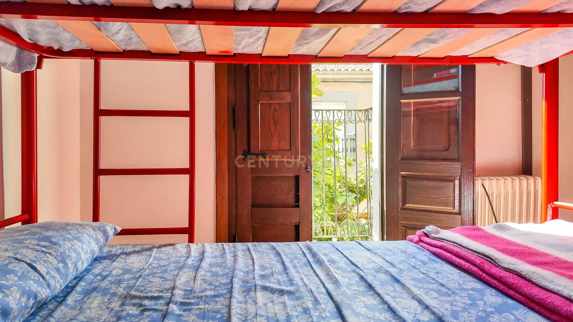 Habitación de Edificio en venta en Torrejón el Rubio, Cáceres