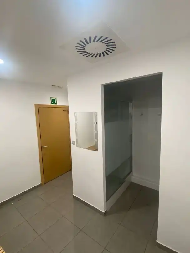 Local comercial de lloguer a Avenida Gasteiz, imagen 13