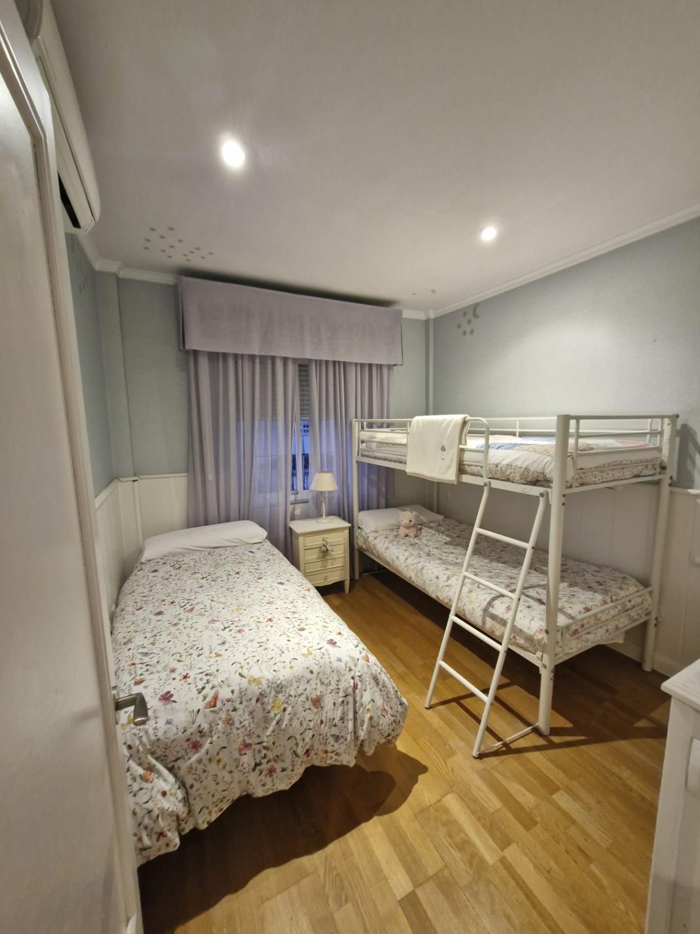 Bedroom of House or chalet for sale in Jerez de la Frontera  with Air Conditioner, Private garden and Terrace