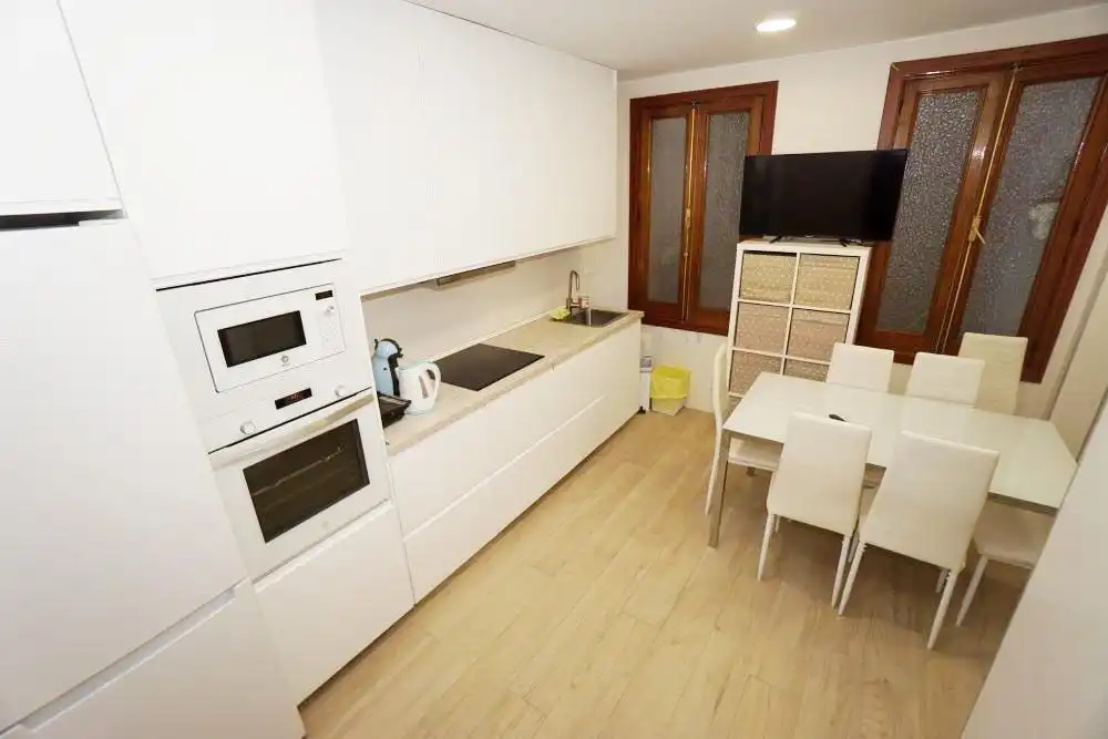 Cocina de Piso de alquiler en Madrid con Calefacción y Amueblado