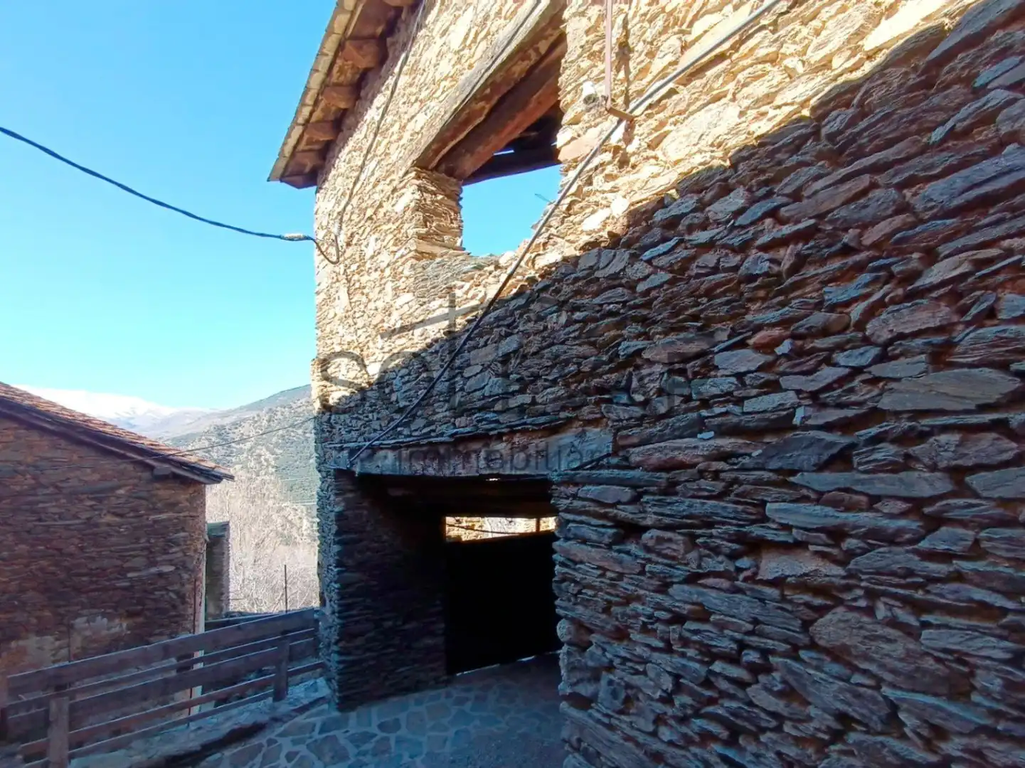 Vista exterior de Residencial en venta en Rialp