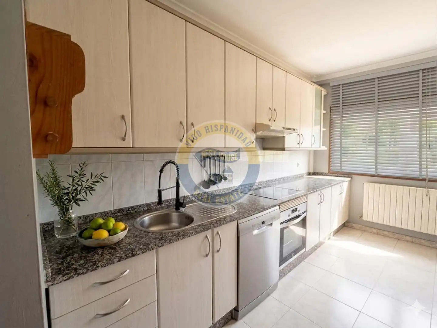 Cocina de Finca rústica en venta en Vigo  con Calefacción, Trastero y Piscina