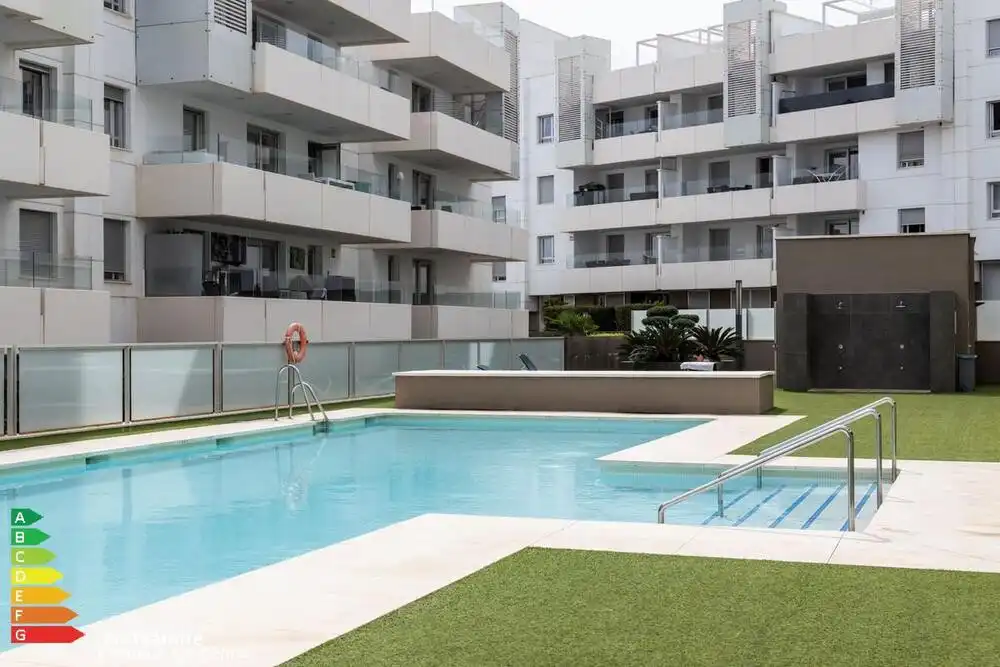 Apartamento con piscina en venta en San Pedro de Alcántara