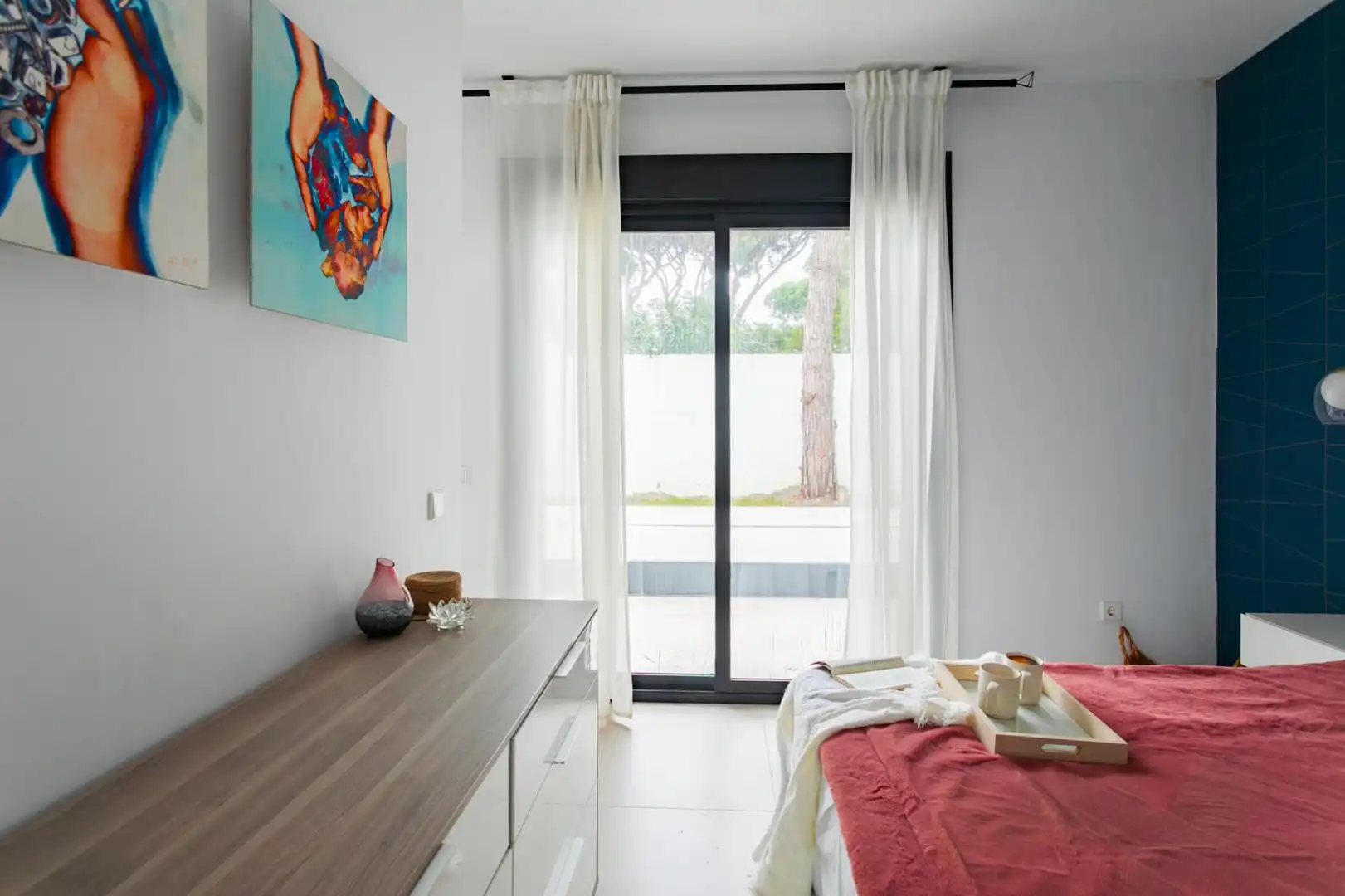 Dormitori de Casa o xalet en venda en Chiclana de la Frontera amb Jardí privat, Terrassa i Piscina