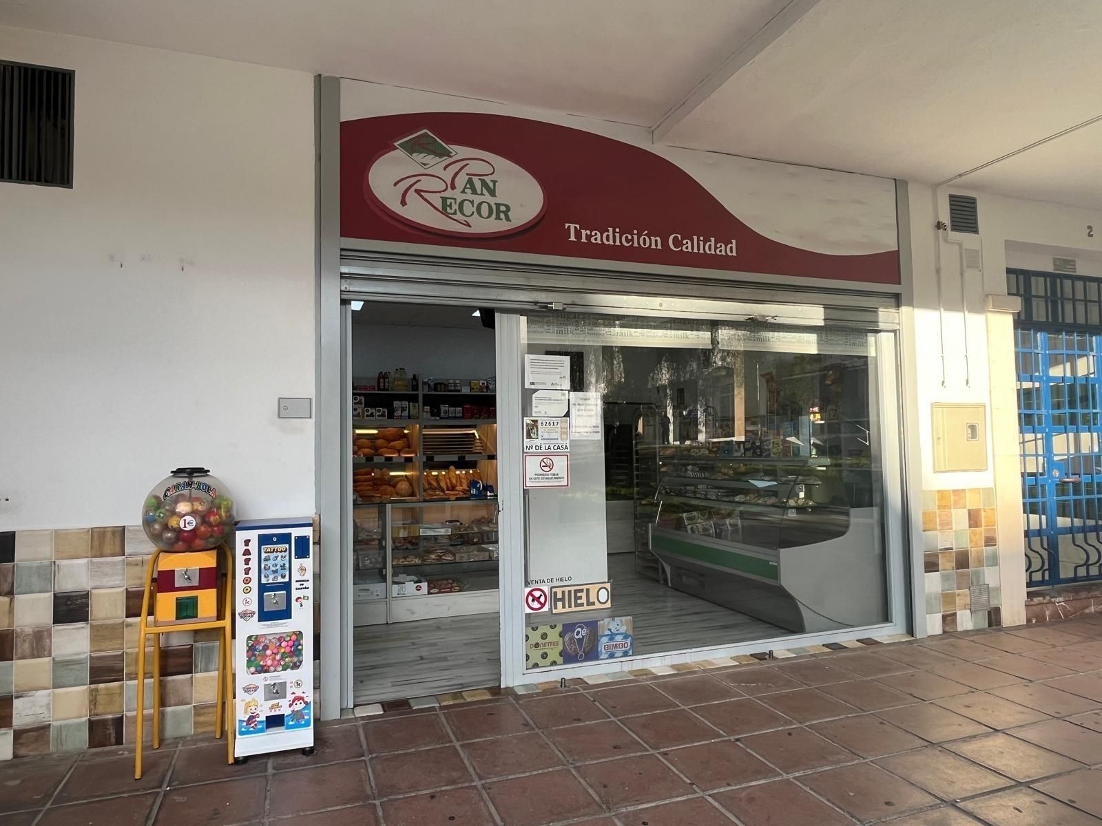 Local en venda a Poniente-Norte - Miralbaida - Parque Azahara