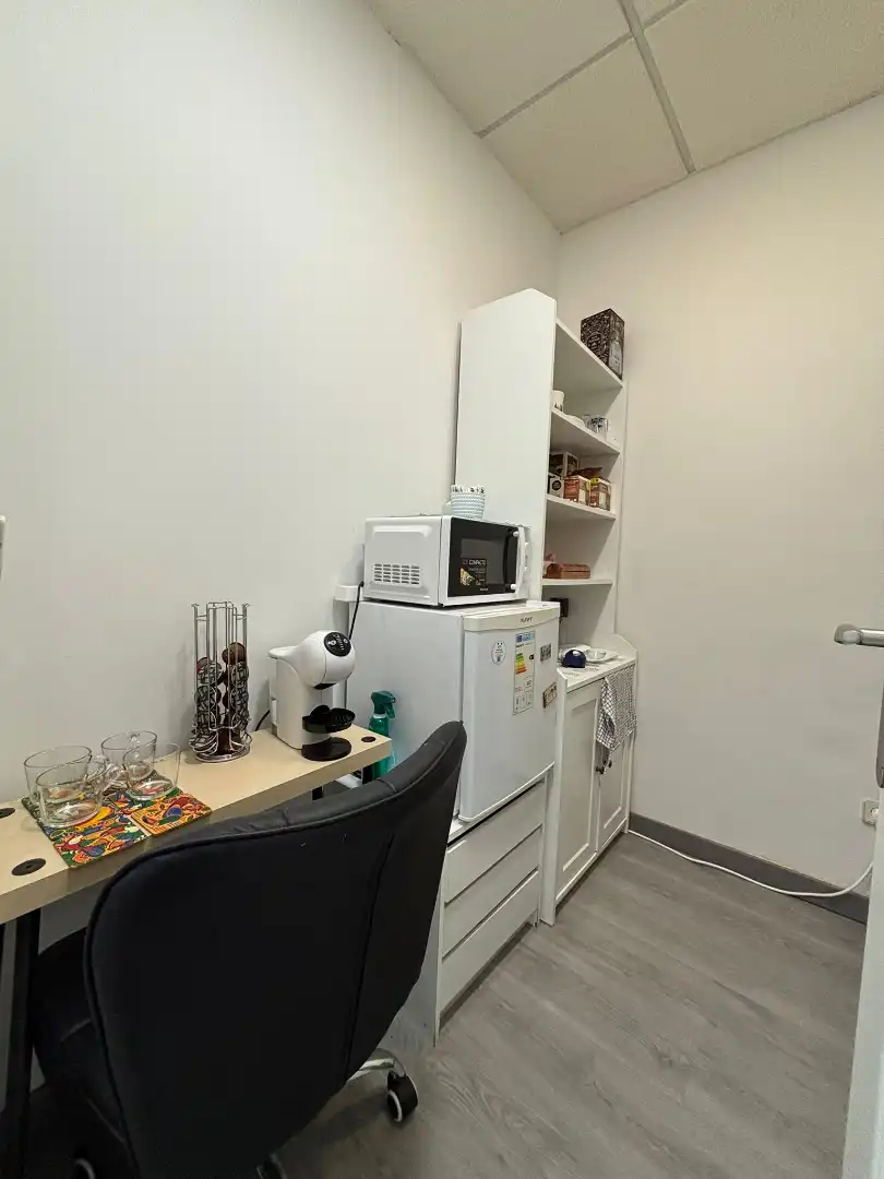 Cocina de Local en traspaso en Leganés con Aire acondicionado, Calefacción y Amueblado
