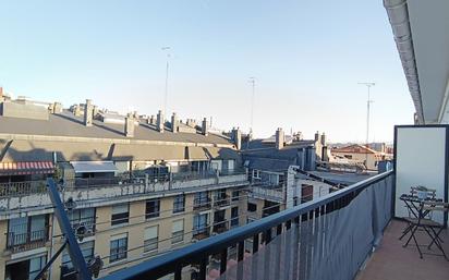 Exterior view of Flat for sale in Donostia - San Sebastián   with Storage room, Furnished and Oven