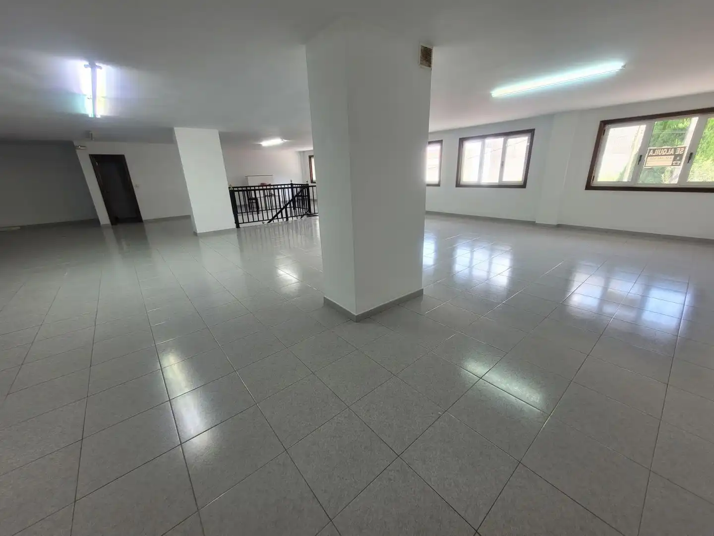 Oficina en venta en Santa Comba