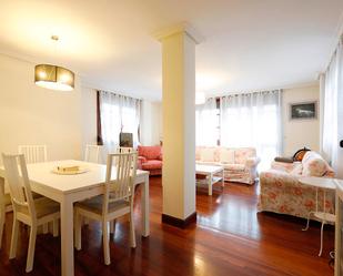 Sala d'estar de Pis en venda en Irun  amb Balcó
