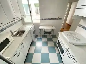 Küche von Wohnung zur Miete in Madrid mit Heizung, Möbliert und Ofen