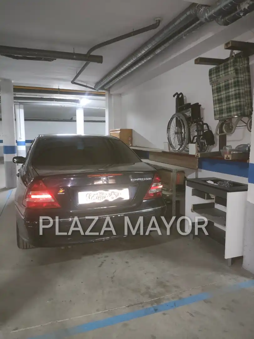 Parking de Ático en venta en Moriscos con Calefacción, Terraza y Amueblado