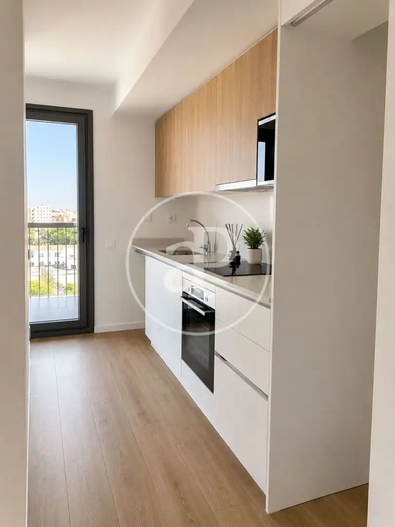 Cuina de Pis de lloguer en Valencia amb Aire condicionat, Calefacció i Terrassa