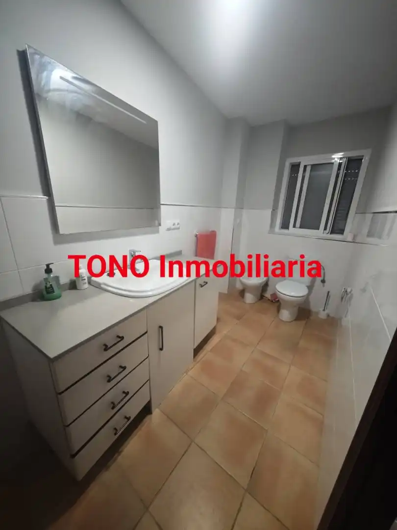 Bany de Casa o xalet en venda en Écija amb Aire condicionat, Terrassa i Balcó