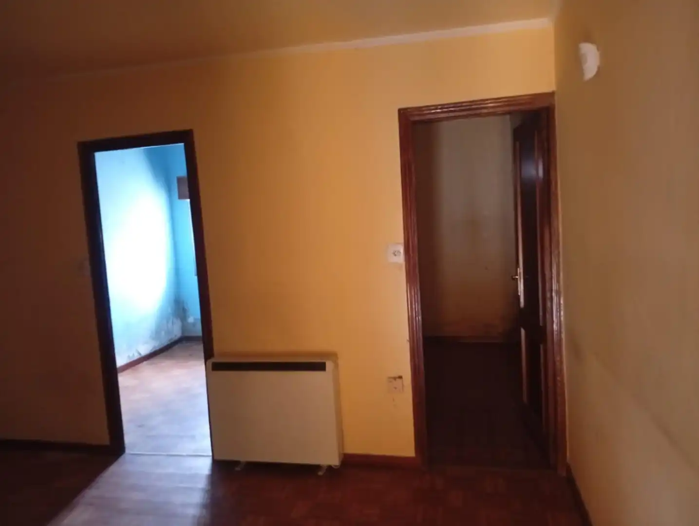 Schlafzimmer von Einfamilien-Reihenhaus zum Verkauf in Os Blancos  mit Heizung