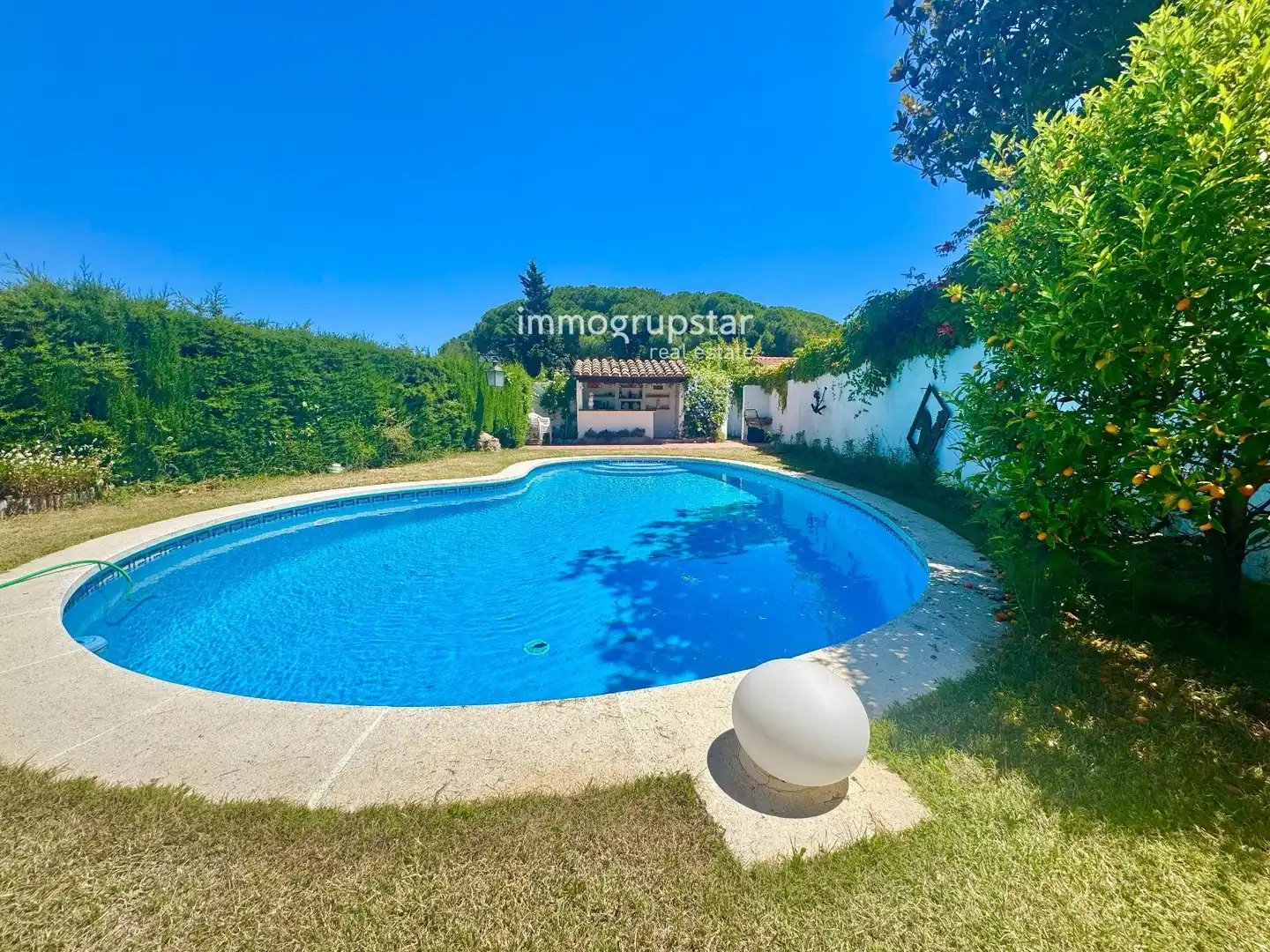 Piscina de Finca rústica en venda en Castell d'Aro, Platja d'Aro i s'Agaró amb Calefacció, Terrassa i Traster
