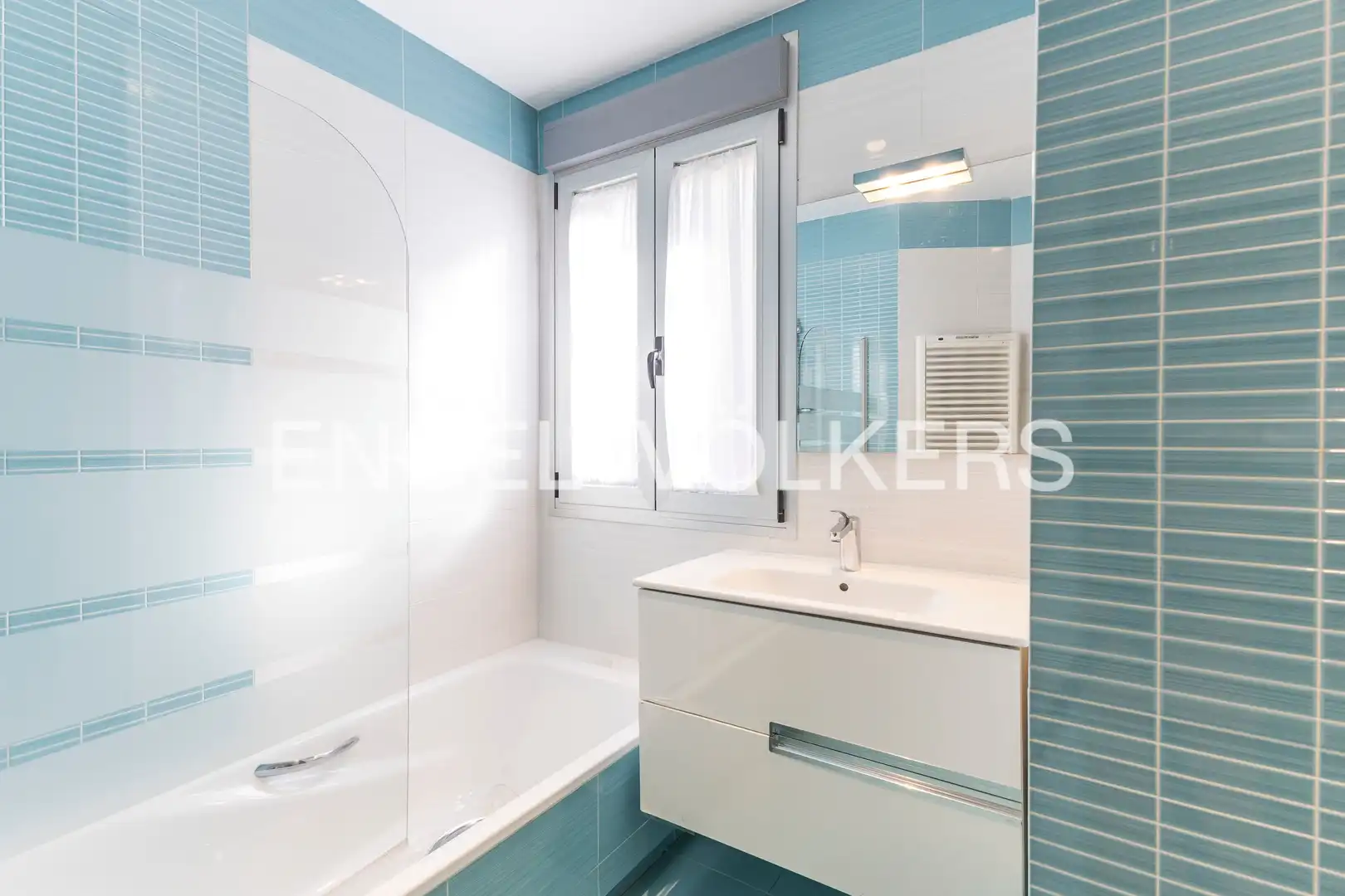 Baño de Piso en venta en Chamartín