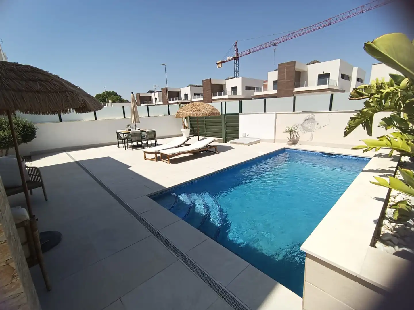 Piscina de Casa o xalet en venda en Daya Nueva amb Aire condicionat, Calefacció i Jardí privat